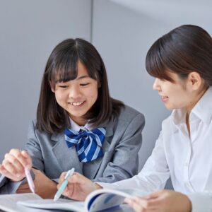 Cara Mendapatkan Skor IELTS Tinggi (7.0+) dengan Strategi Belajar Online yang Efektif di 2026