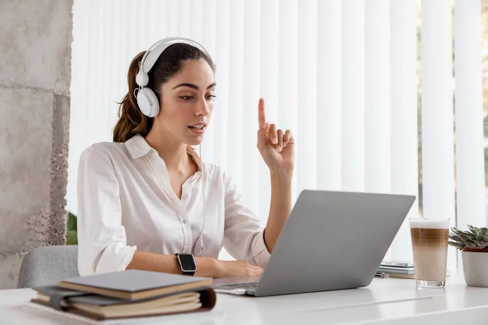 Strategi IELTS Listening 2026: Cara Cepat Meningkatkan Skor Band 7+ untuk Pemula